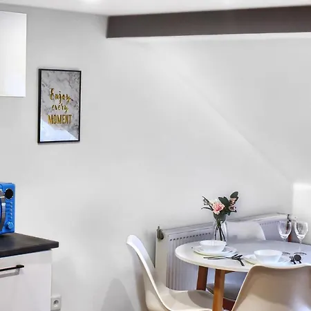 Apartament IX Wiekow, Faktura Vat, Centrum Parking Very Good Location Two Bedrooms 50 M2 Kielce Exterior foto
