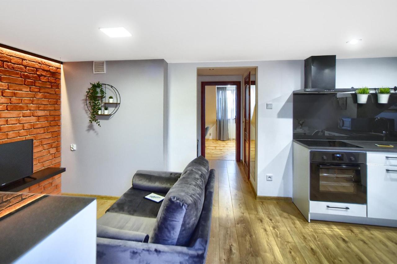Apartment Ix Wiekow, Faktura Vat, Centrum Parking Very Good Location Two Bedrooms 50 M2