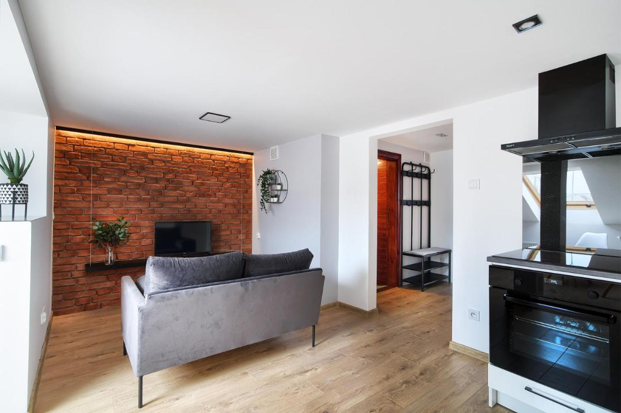 Ix Wiekow, Faktura Vat, Centrum Parking Very Good Location Two Bedrooms 50 M2 Apartment *
